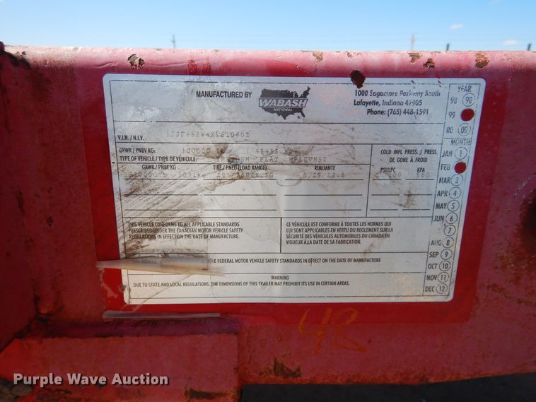 image for item DD0270 1999 Wabash flatbed trailer