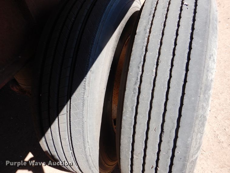 image for item DD0272 1995 Fontaine FTW-5-8048WSAW flatbed trailer