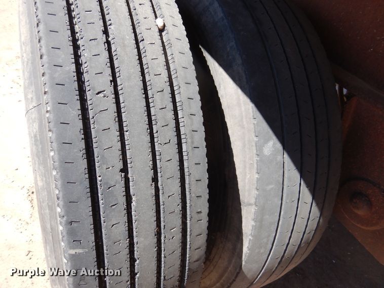 image for item DD0272 1995 Fontaine FTW-5-8048WSAW flatbed trailer