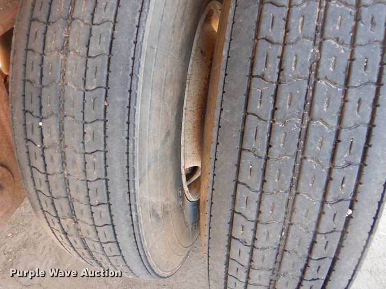 image for item DD0272 1995 Fontaine FTW-5-8048WSAW flatbed trailer