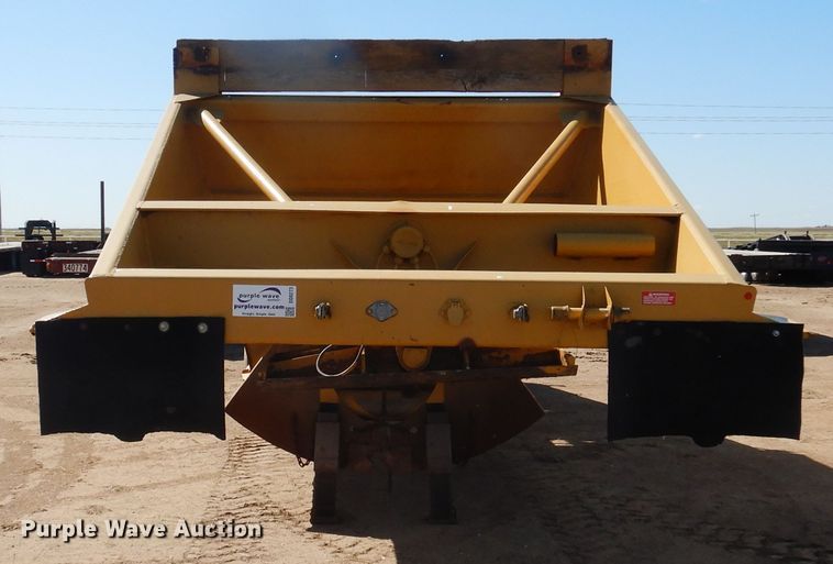image for item DD0273 1988 Trail King 1827-0-3Axle bottom dump trailer