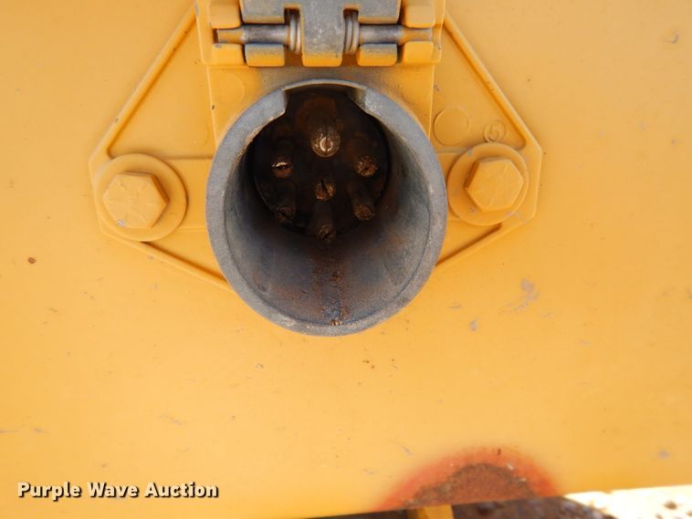 image for item DD0273 1988 Trail King 1827-0-3Axle bottom dump trailer