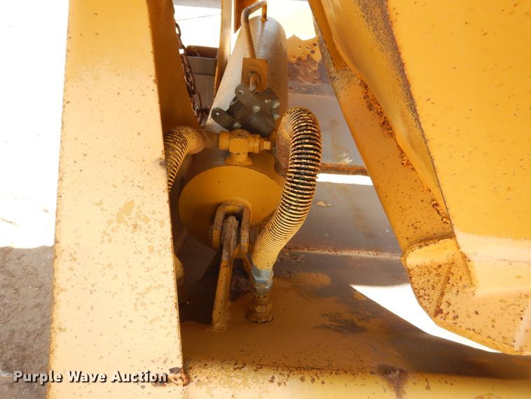 image for item DD0273 1988 Trail King 1827-0-3Axle bottom dump trailer