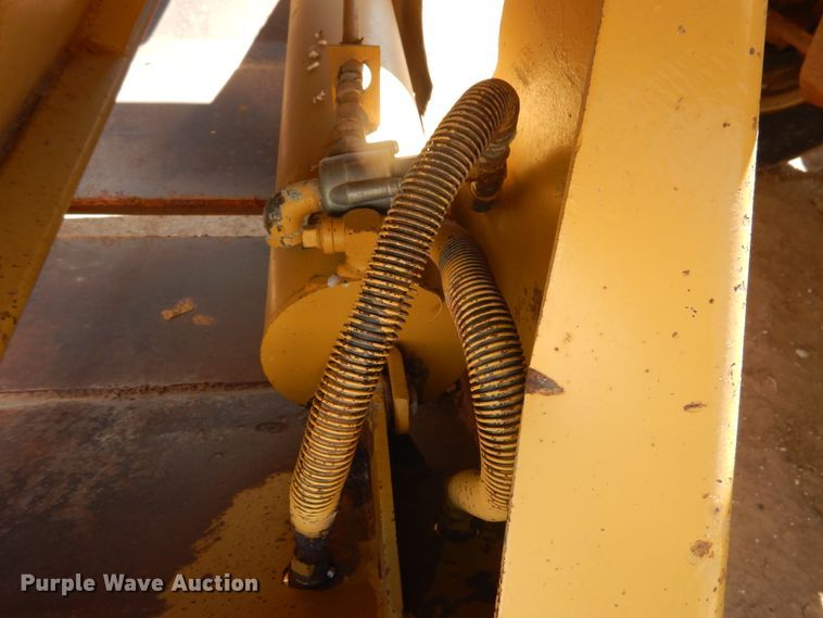 image for item DD0273 1988 Trail King 1827-0-3Axle bottom dump trailer