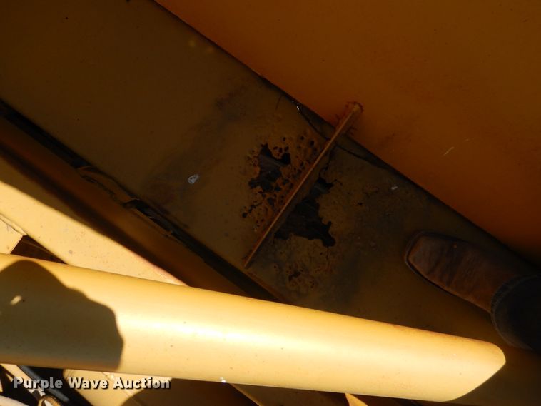 image for item DD0273 1988 Trail King 1827-0-3Axle bottom dump trailer