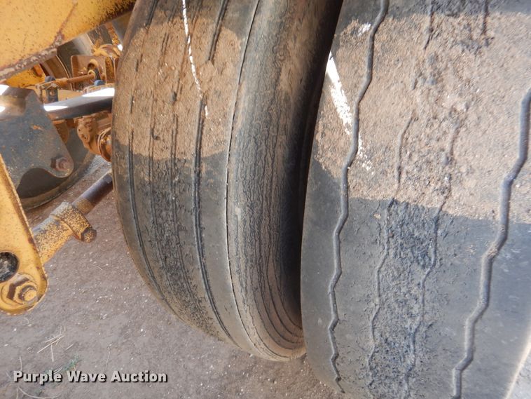 image for item DD0273 1988 Trail King 1827-0-3Axle bottom dump trailer