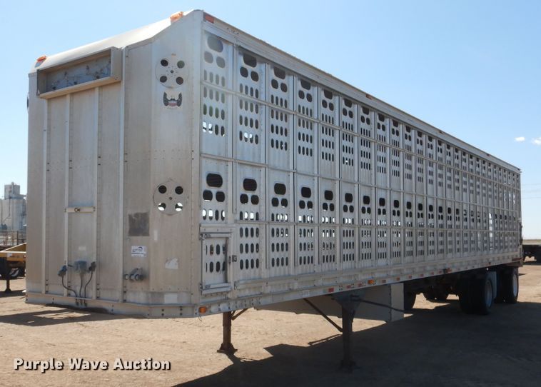 image for item DD0275 1997 Barrett Pig Pot livestock trailer