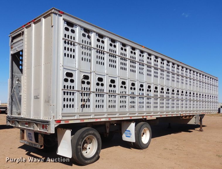 image for item DD0275 1997 Barrett Pig Pot livestock trailer