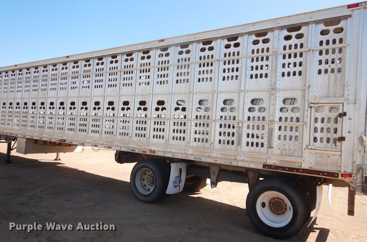 image for item DD0275 1997 Barrett Pig Pot livestock trailer