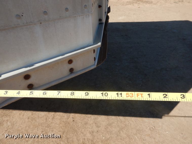 image for item DD0275 1997 Barrett Pig Pot livestock trailer