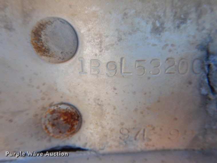 image for item DD0275 1997 Barrett Pig Pot livestock trailer