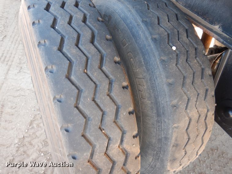 image for item DD0277 1995 Fontaine FTW-5-8048WSAW flatbed trailer