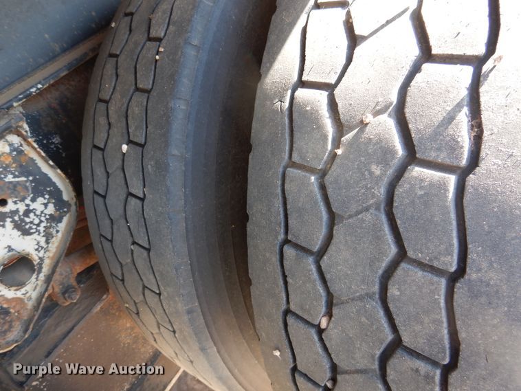 image for item DD0280 1972 Birmingham 820DLS drop deck trailer