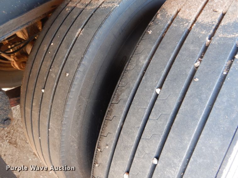 image for item DD0280 1972 Birmingham 820DLS drop deck trailer