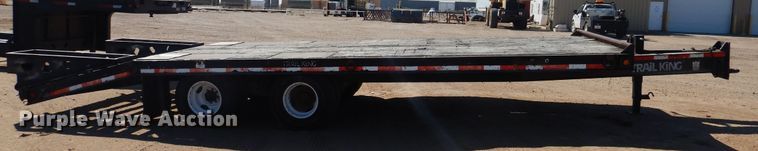 image for item DD0283 2000 Trail King TK20-2400 equipment trailer