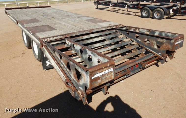 image for item DD0283 2000 Trail King TK20-2400 equipment trailer