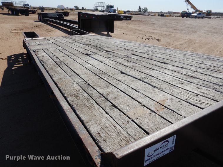 image for item DD0283 2000 Trail King TK20-2400 equipment trailer