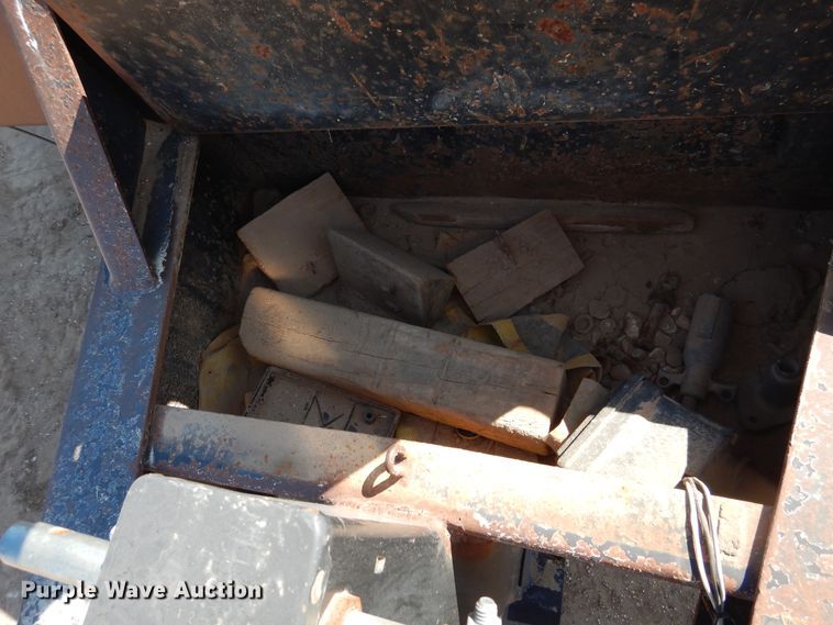 image for item DD0283 2000 Trail King TK20-2400 equipment trailer