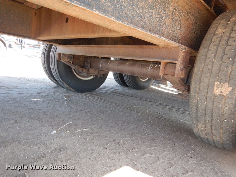 image for item DD0283 2000 Trail King TK20-2400 equipment trailer