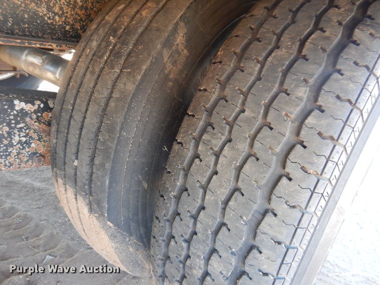 image for item DD0283 2000 Trail King TK20-2400 equipment trailer