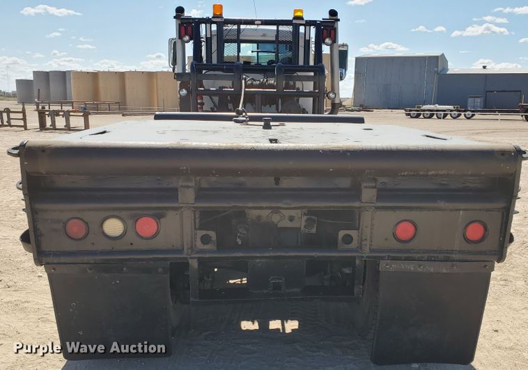 image for item DD0284 1994 Mack RD  winch truck