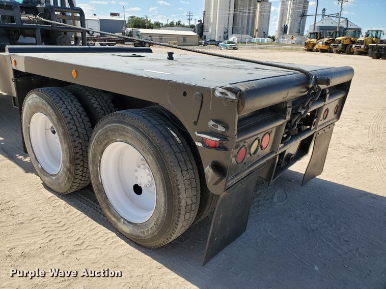 image for item DD0284 1994 Mack RD  winch truck
