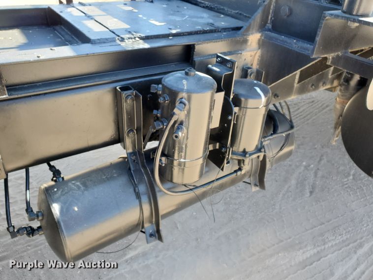 image for item DD0284 1994 Mack RD  winch truck