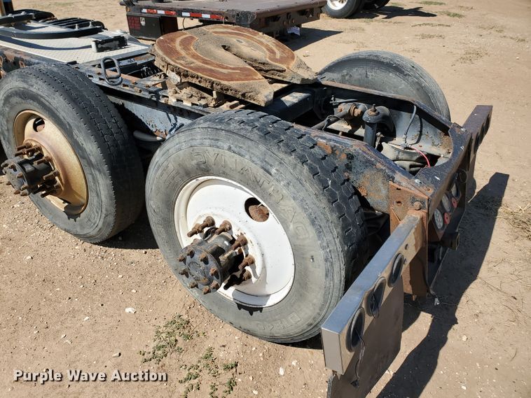 image for item DD0285 2001 Peterbilt 379  semi truck