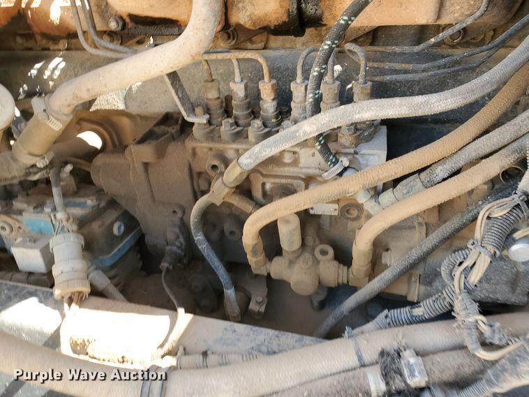 image for item DD0288 1997 Mack CH613  semi truck