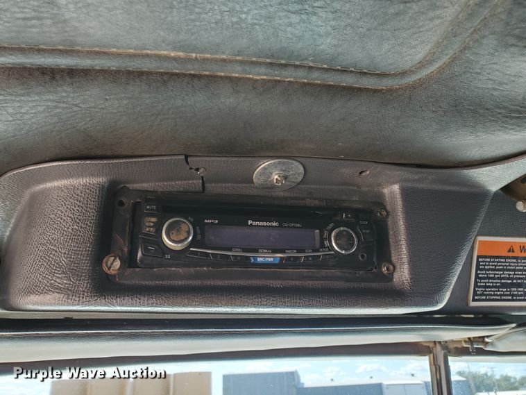 image for item DD0289 1992 Mack RD  winch truck