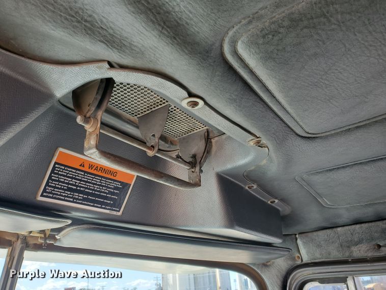 image for item DD0289 1992 Mack RD  winch truck