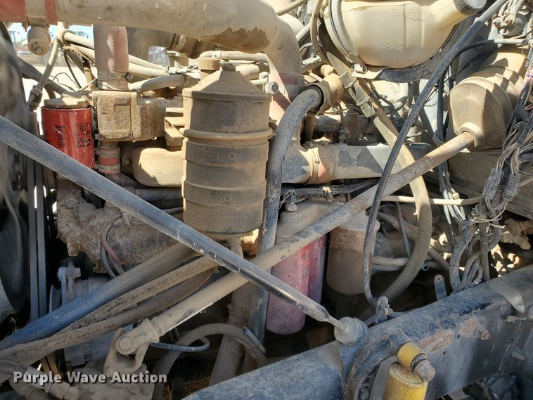 image for item DD0289 1992 Mack RD  winch truck