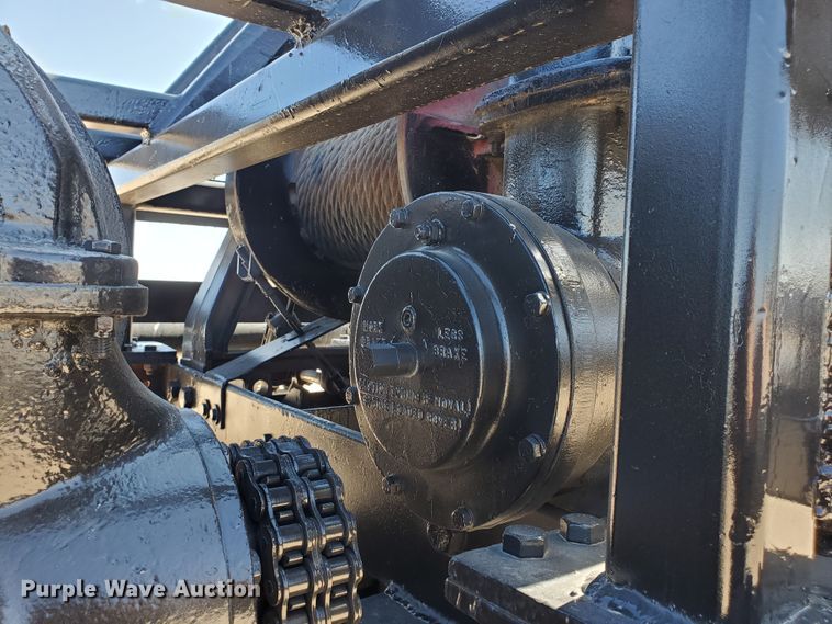 image for item DD0289 1992 Mack RD  winch truck