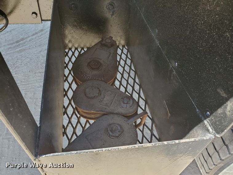 image for item DD0289 1992 Mack RD  winch truck