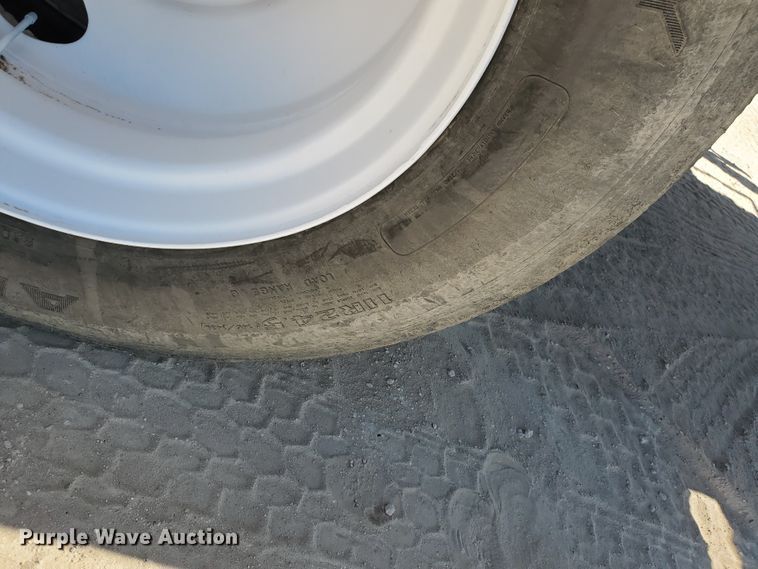 image for item DD0289 1992 Mack RD  winch truck