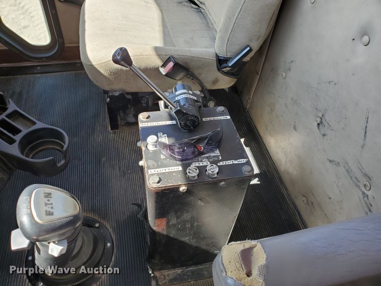 image for item DD0290 2006 Western Star 4900  semi truck