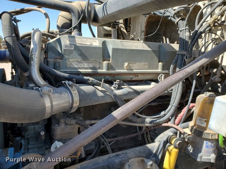 image for item DD0290 2006 Western Star 4900  semi truck