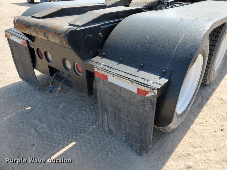 image for item DD0290 2006 Western Star 4900  semi truck