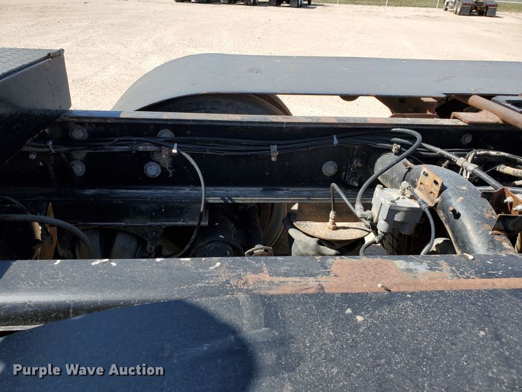 image for item DD0290 2006 Western Star 4900  semi truck