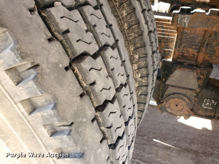 image for item DD0290 2006 Western Star 4900  semi truck