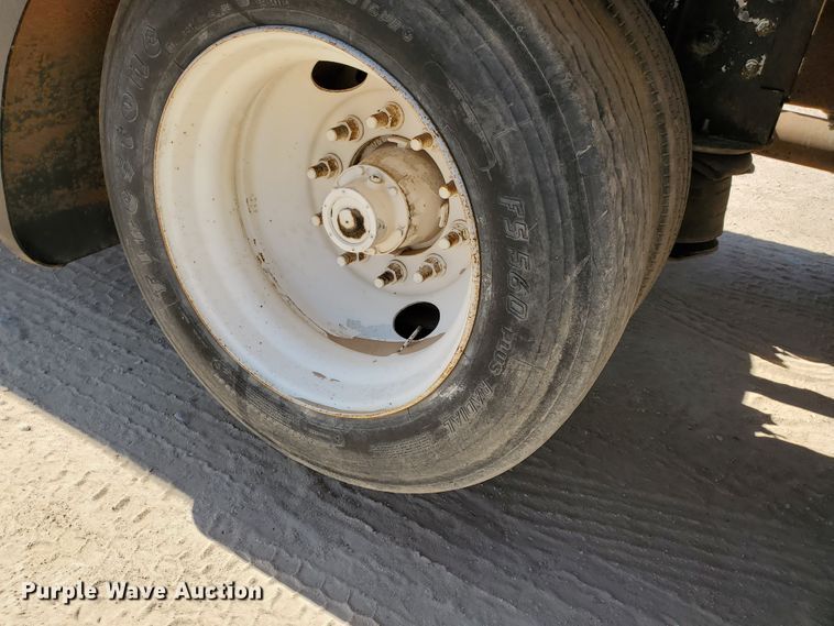 image for item DD0290 2006 Western Star 4900  semi truck