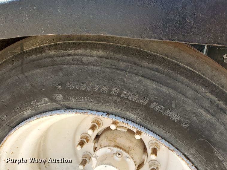 image for item DD0290 2006 Western Star 4900  semi truck