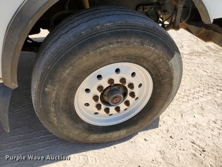 image for item DD0290 2006 Western Star 4900  semi truck