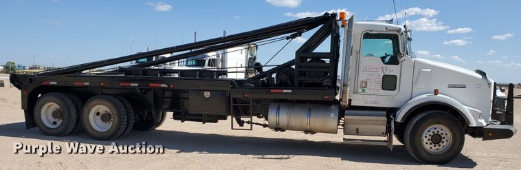 image for item DD0291 2001 Kenworth T800B  winch truck