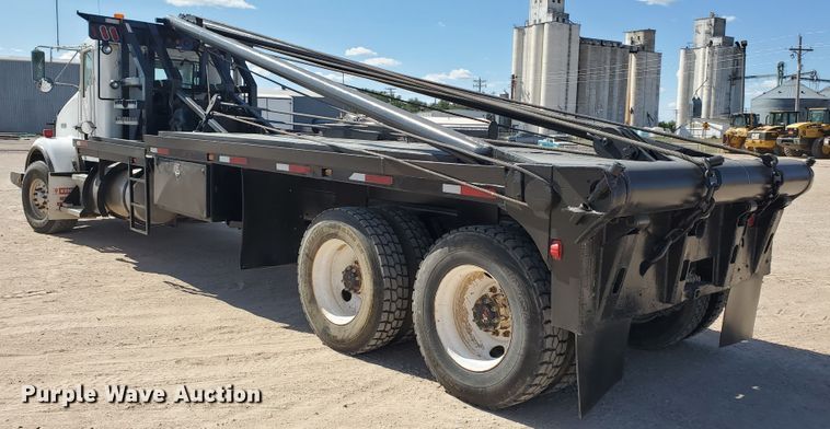 image for item DD0291 2001 Kenworth T800B  winch truck