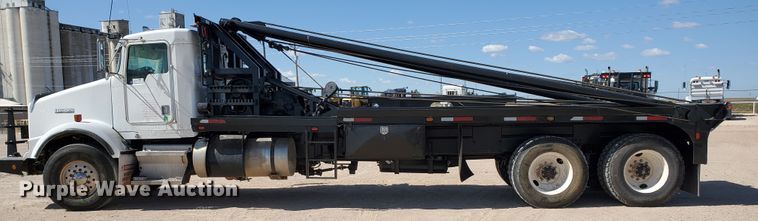 image for item DD0291 2001 Kenworth T800B  winch truck