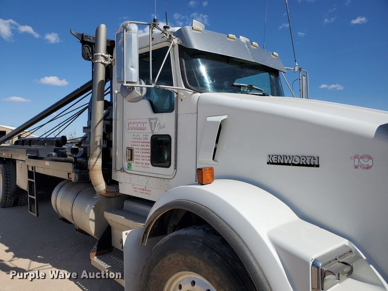 image for item DD0291 2001 Kenworth T800B  winch truck