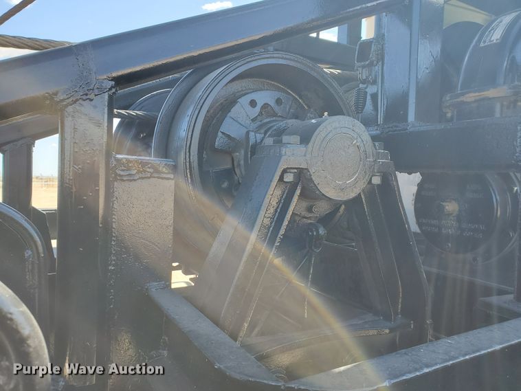 image for item DD0291 2001 Kenworth T800B  winch truck