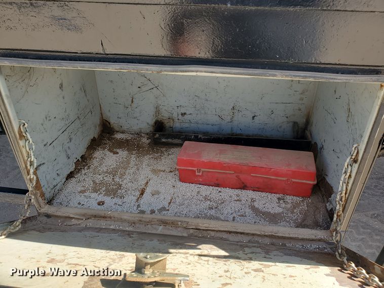 image for item DD0291 2001 Kenworth T800B  winch truck