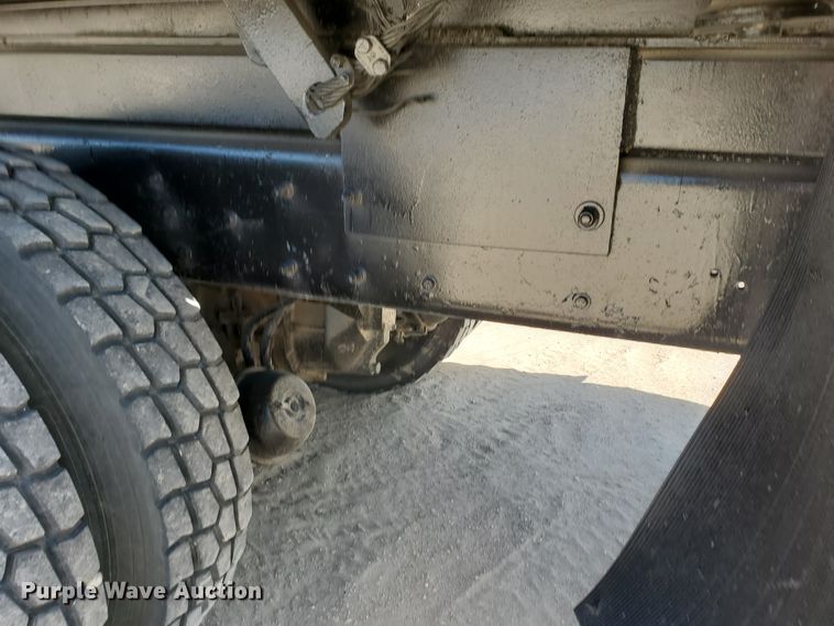 image for item DD0291 2001 Kenworth T800B  winch truck